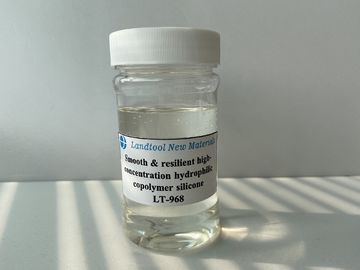 Emolliente idrofilo cationico debole di alto peso molecolare